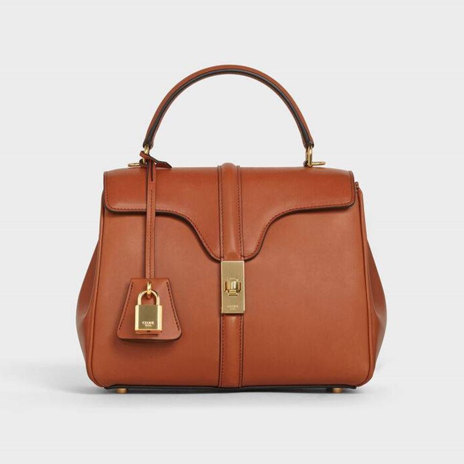 【CELINE】史上最強の値下げ！関税送料込☆ 16 Bag セレブ愛用☆