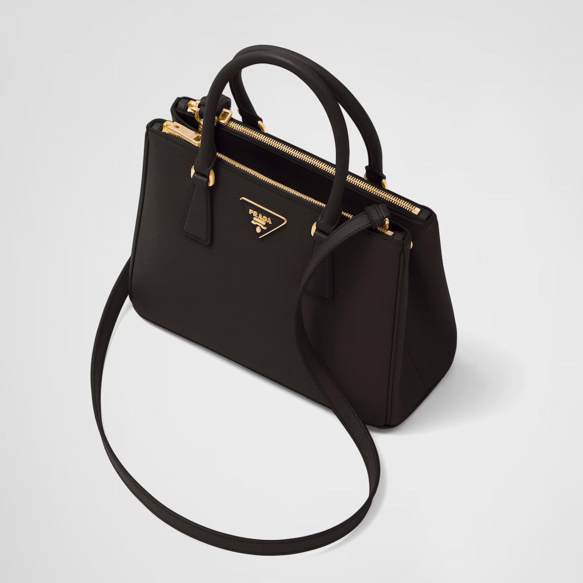【PRADA】レザーミディアムバッグ