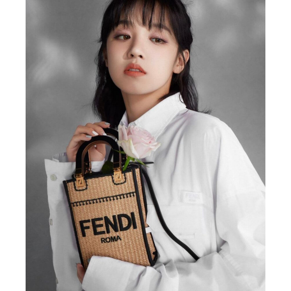 【 FENDI】 大注目 お洒落可愛い SUNSHINE SHOPPER MINI☆