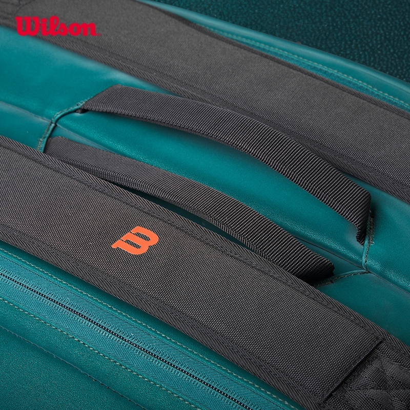 Wilson Blade V9 Super Tour 9 Pack Tennis Bag