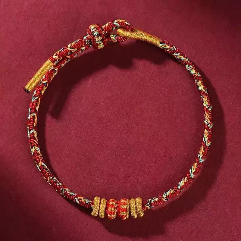 【พลิกชะตาฟ้าดิน!】 สร้อยข้อมือเชือกแดงมงคลสำหรับปีชง  $ลดครึ่งราคา! แก้ชงปี 2026 แก้ดวงตกด่วน$