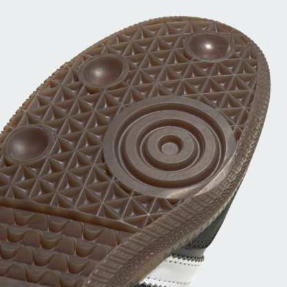 Adithtdas Samba OG Black White Gum