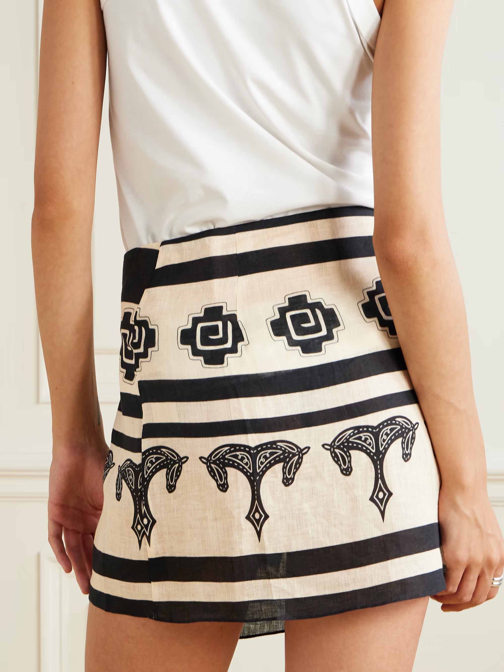 Exquisite Striped Geometric Print Mini Skirt