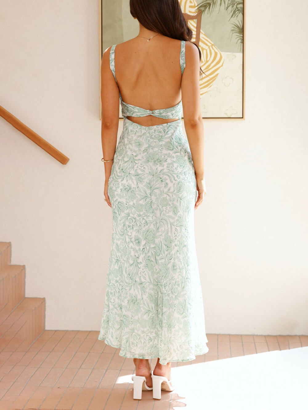 Sophisticated Floral Print Open Back Pleated Midi Dress