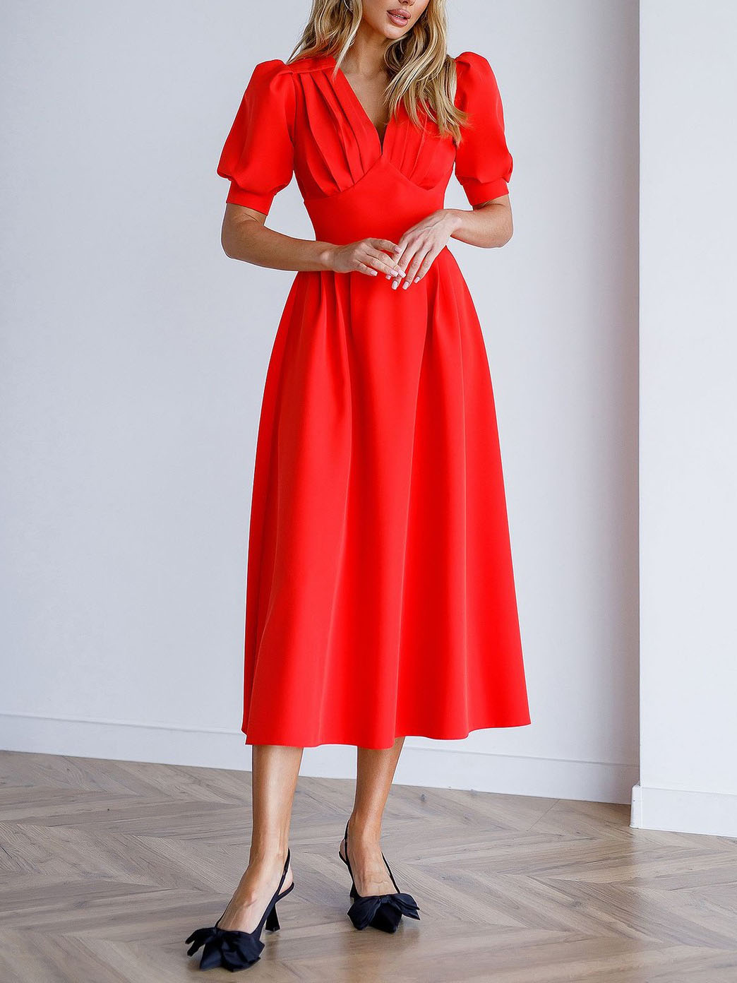 Elegant V-neck Puff Short Sleeve Midi Dress
