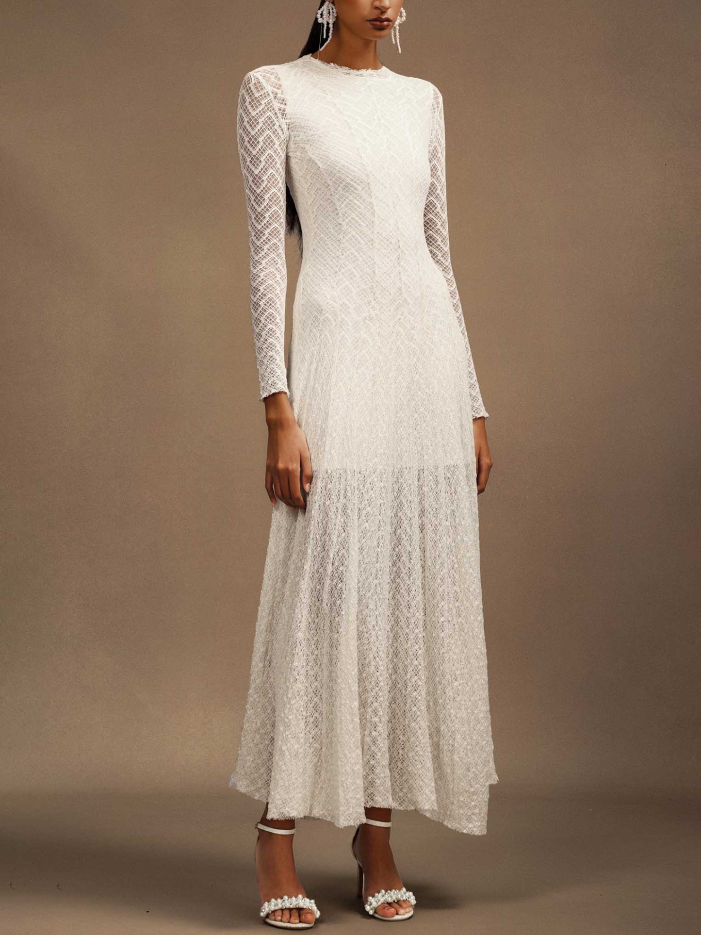 Elegant Lace Round Neck A-Line Maxi Dress