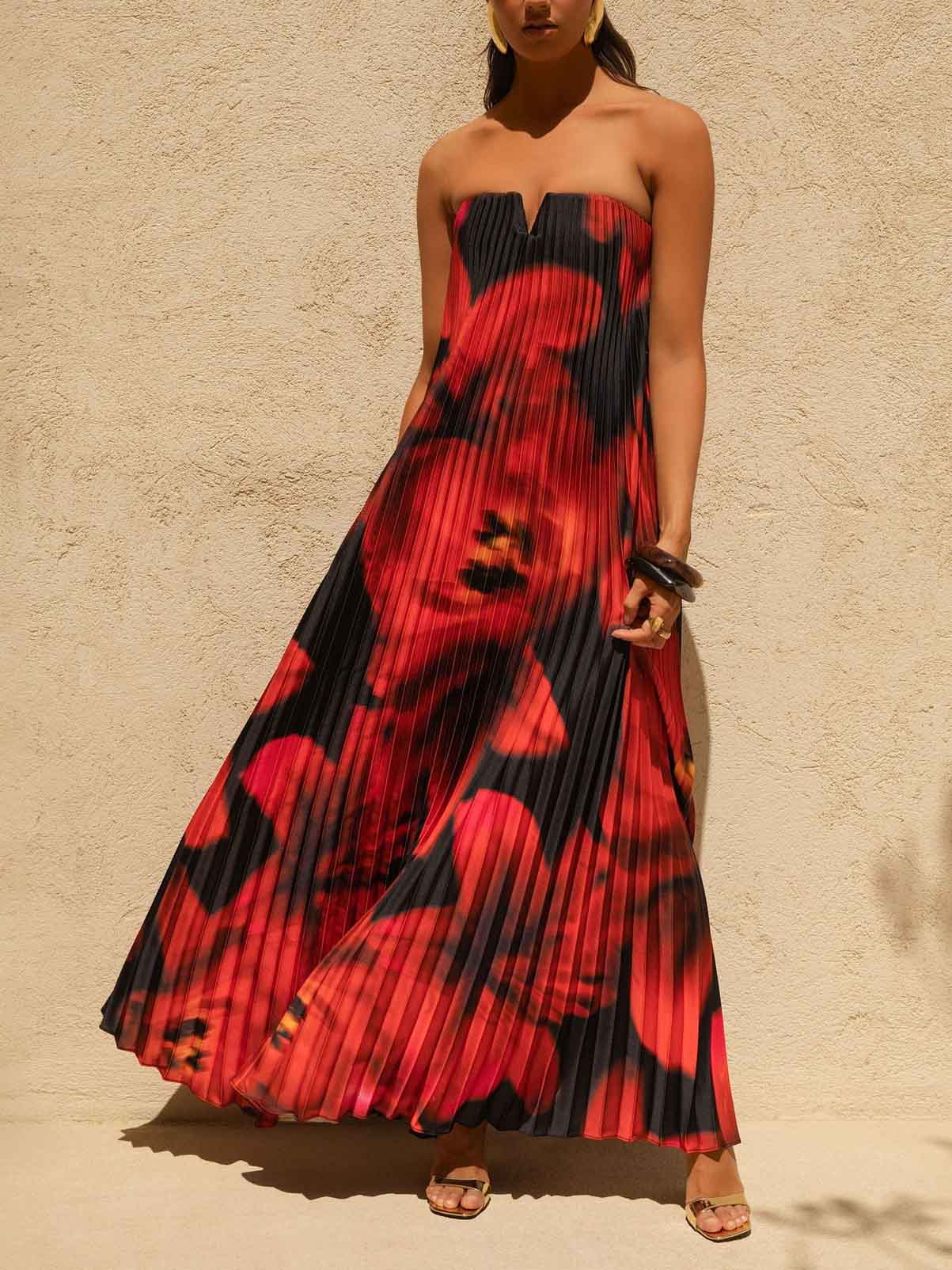 Elegant Pleated Floral-Print Satin Sweetheart Maxi Dress