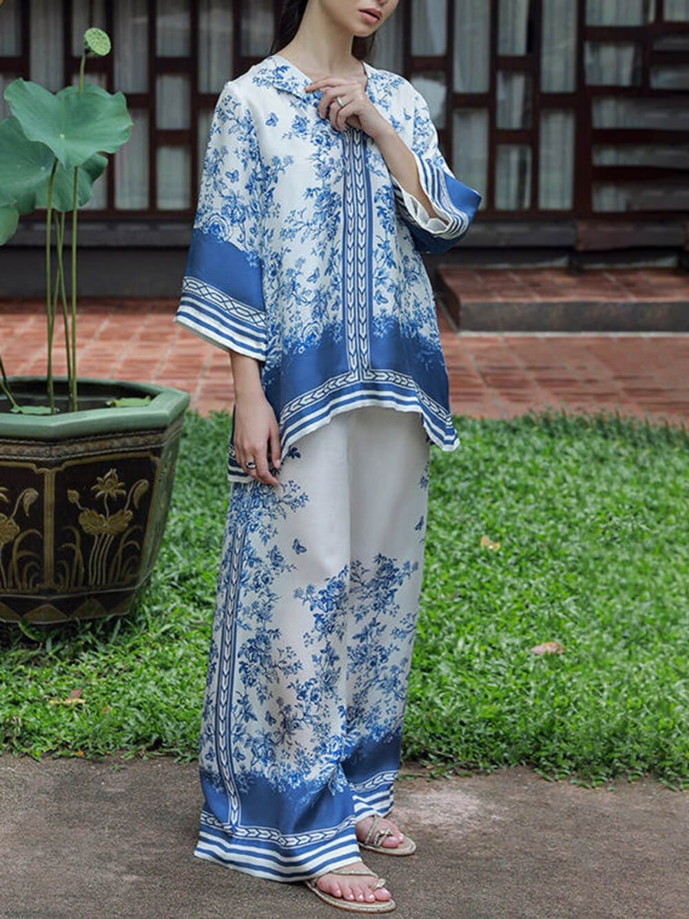 Classic Floral Print Patchwork Collared Loose Shirt