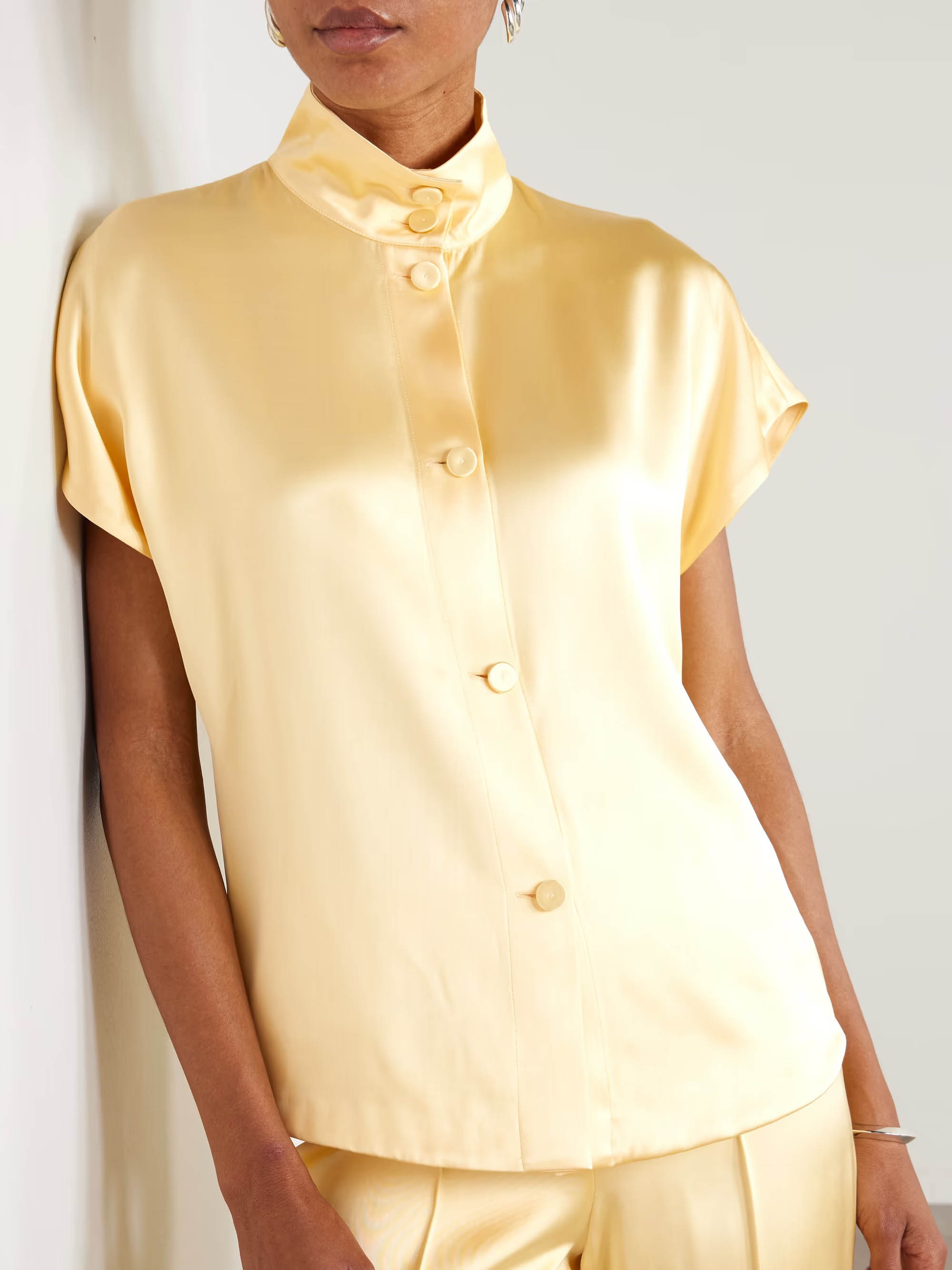 Exquisite Short-sleeved Satin Shirt