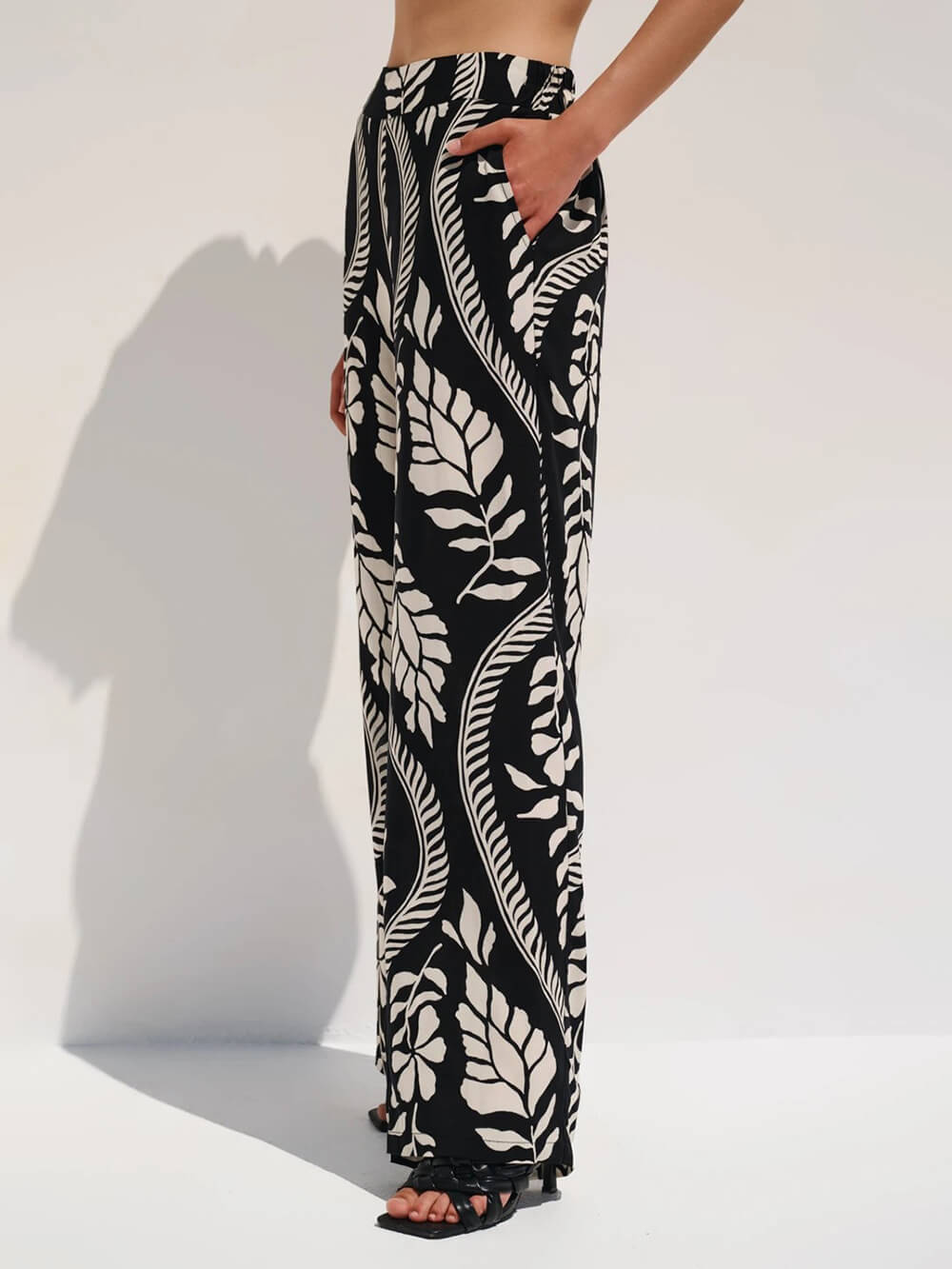 Unique High-Waisted Printed With Elastic Belt Pocket Straight-Leg Pants