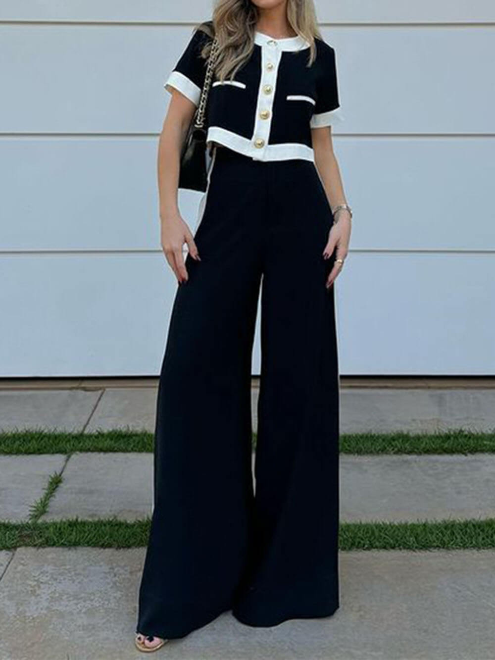 Fashionable Black And White Patchwork Short-Sleeved Top And Straight Pants Set