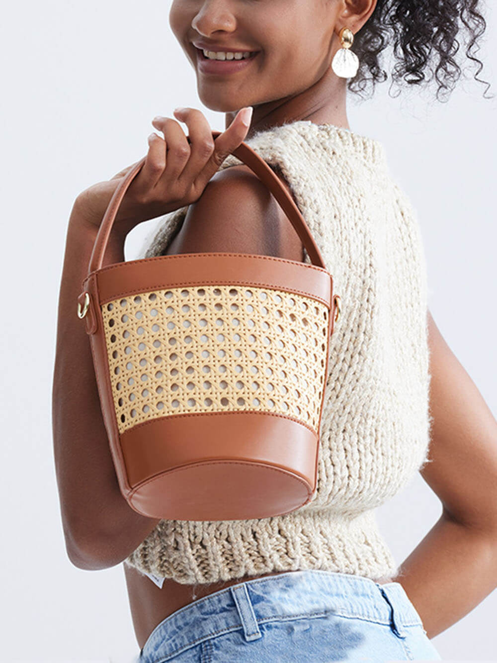 Beach Holiday Hollow Hand-Woven Rattan Drawstring Bucket Bag