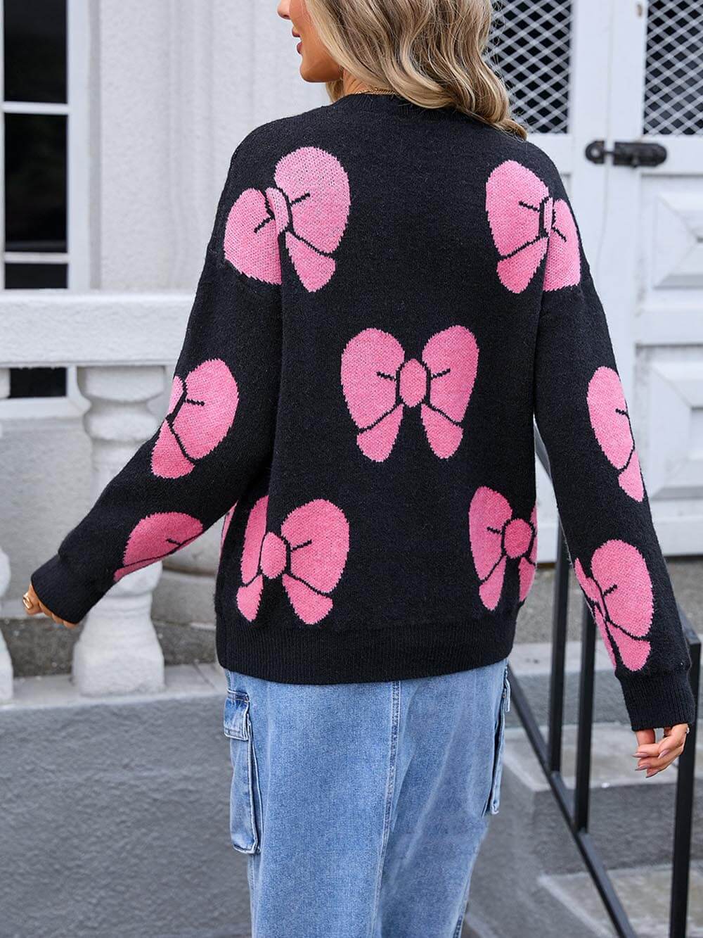 Classic Fashionable Loose Round Neck Knitted Bow Sweater