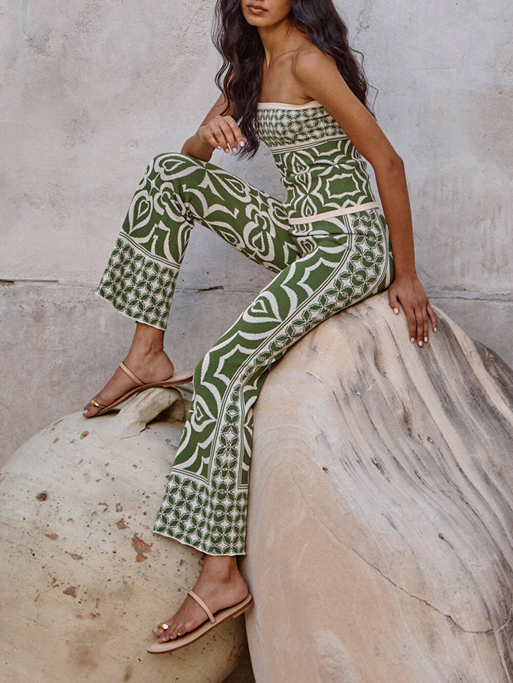 Springtime Strapless Fitted Knit Jacquard Bandeau Top