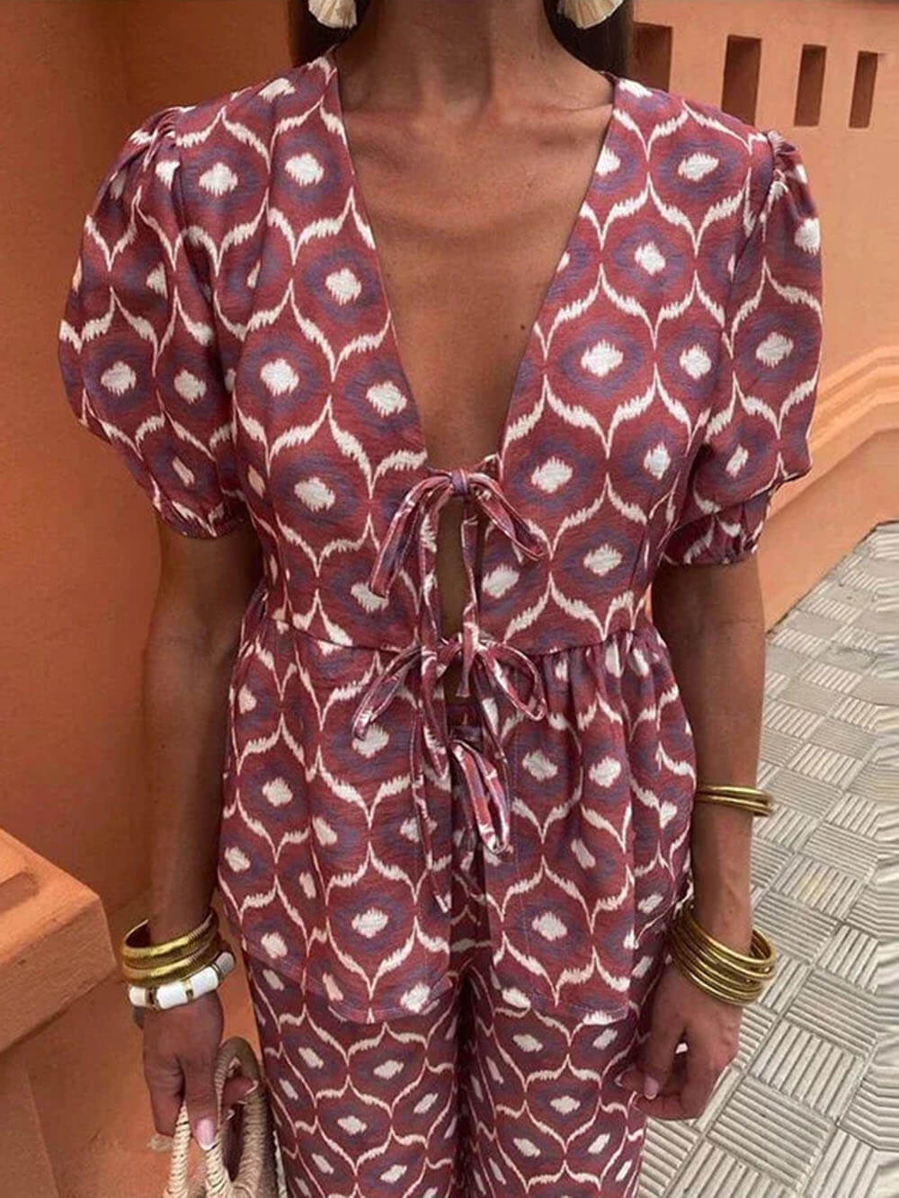 Casual Floral Print Lace-Up V-Neck Top