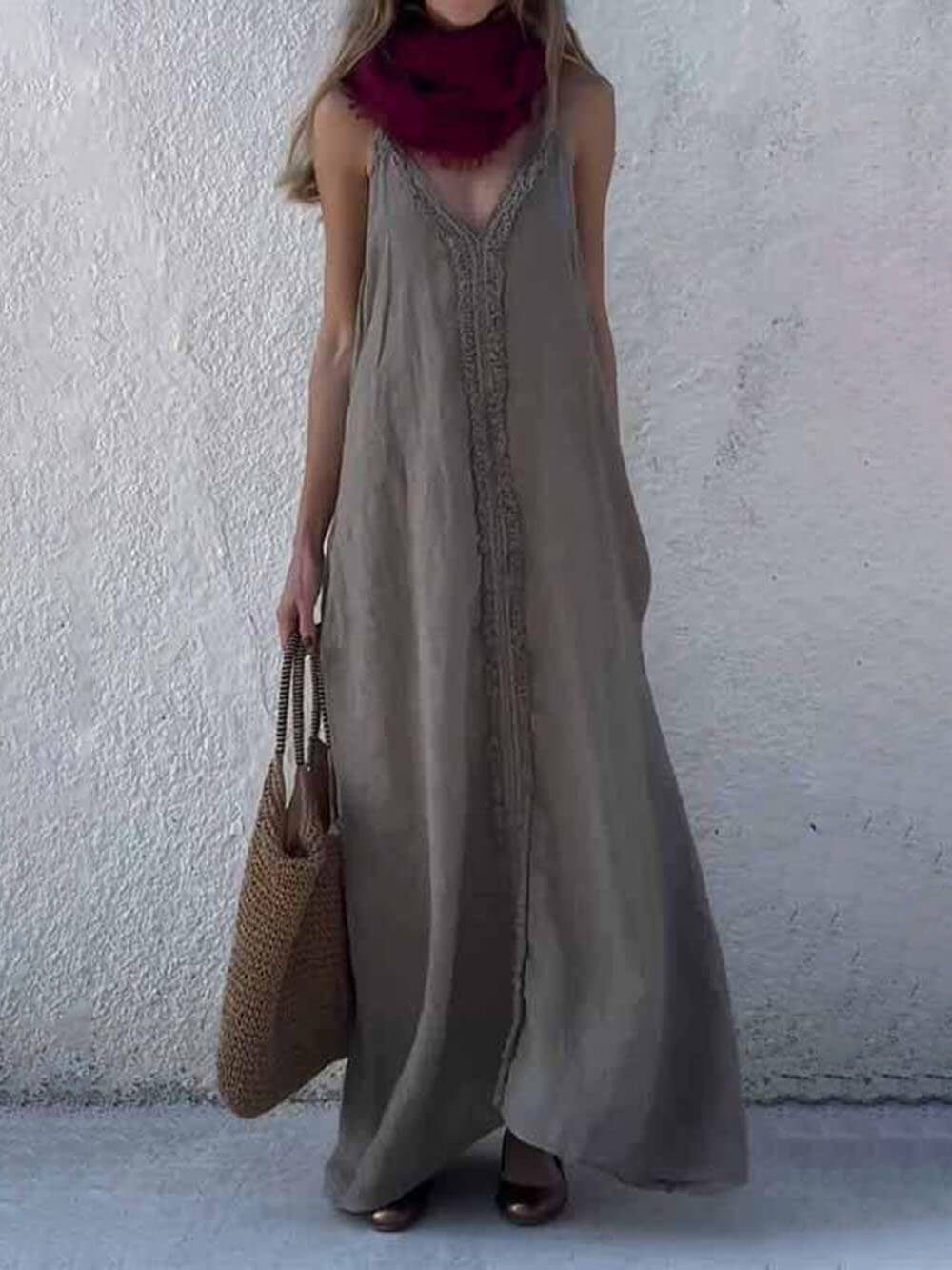 Modern Unique Lace Decoration V-Neck Suspender Maxi Dress