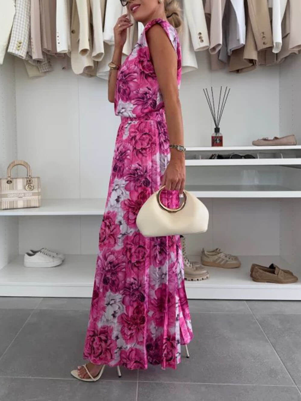 Fashionable Round Neck Padded Shoulder Top