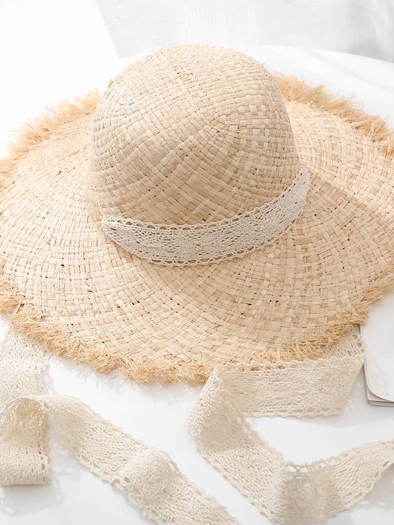 Tie-strapFur-brimmed Straw Hat