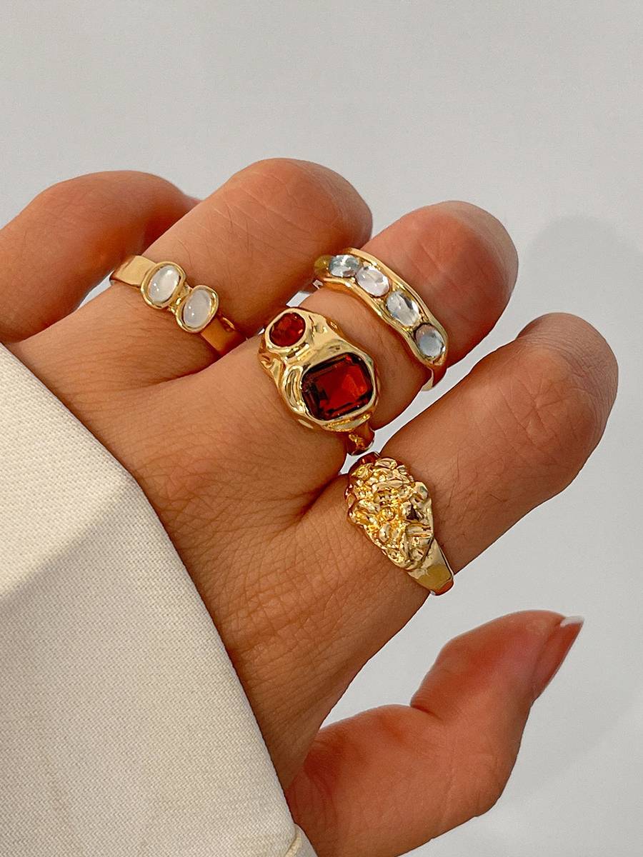 Colored Stone Inlaied Ring Suit