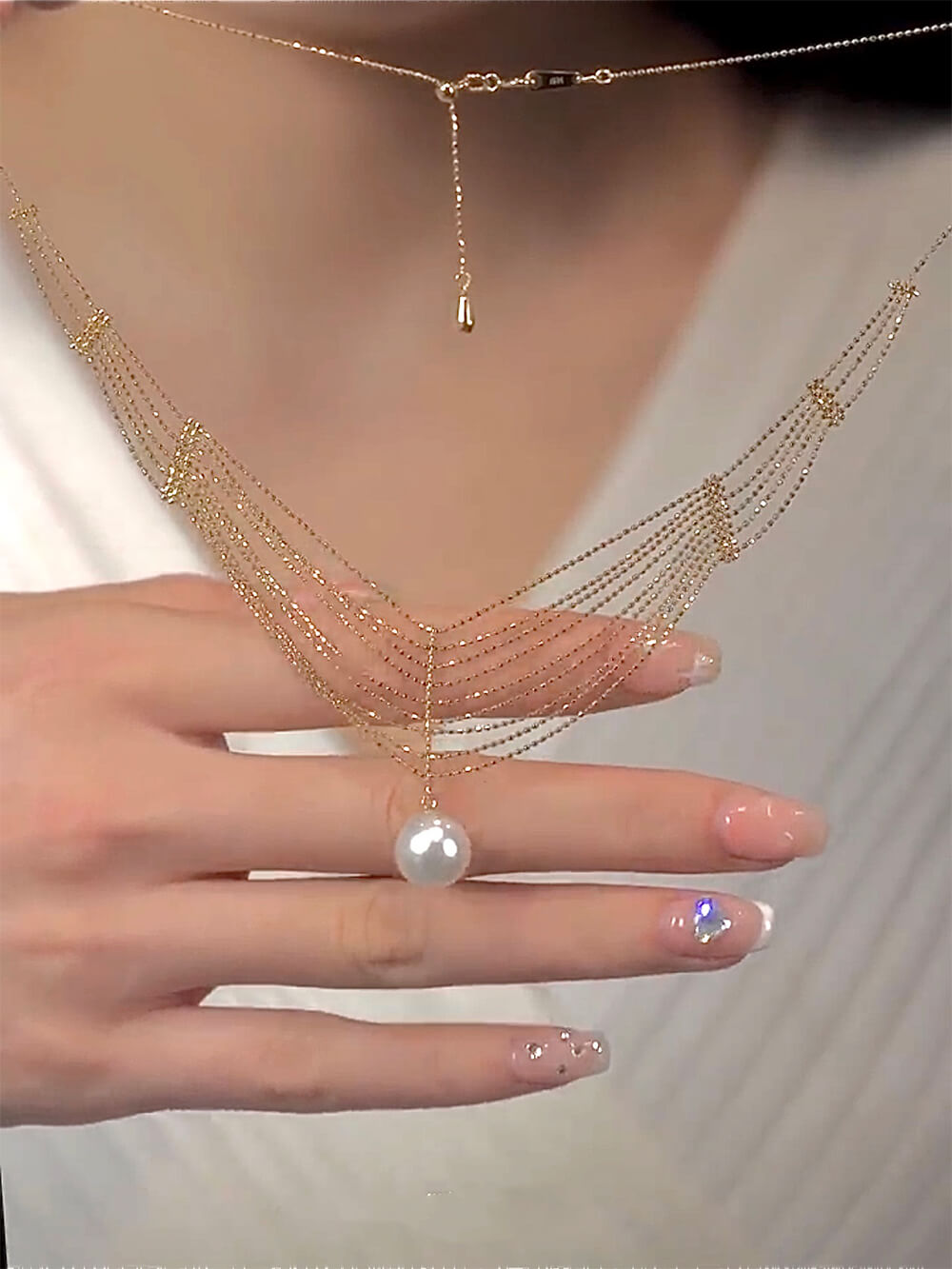 Pearl Collarbone Necklace