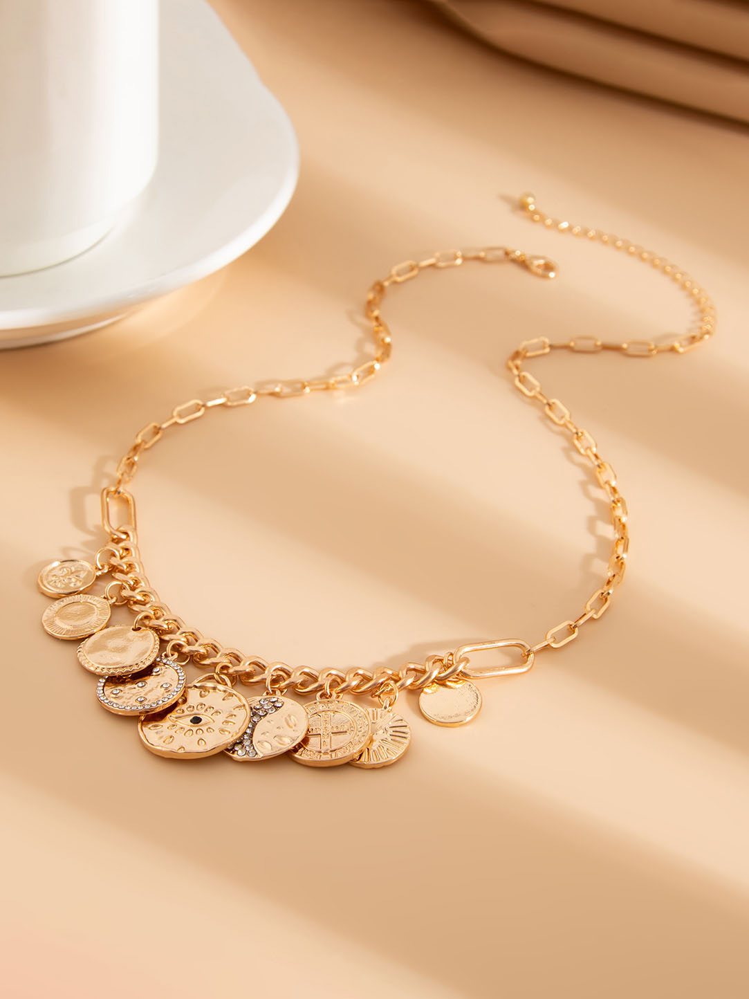 Fashionable Tassel Inlaid Rhinestone Clavicle Necklace