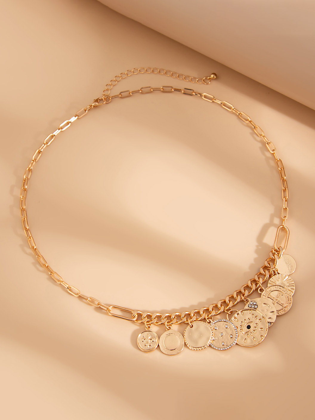 Fashionable Tassel Inlaid Rhinestone Clavicle Necklace