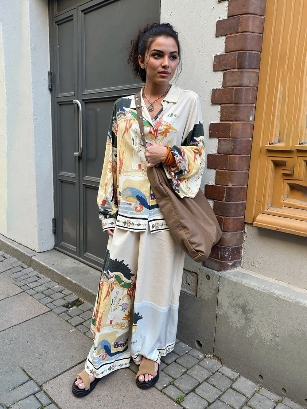 Modern Unique Satin Landscape Print Elastic Waist Pocket Wide Leg Pants