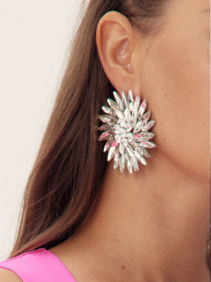 Geometric Flower Round Diamond Earrings