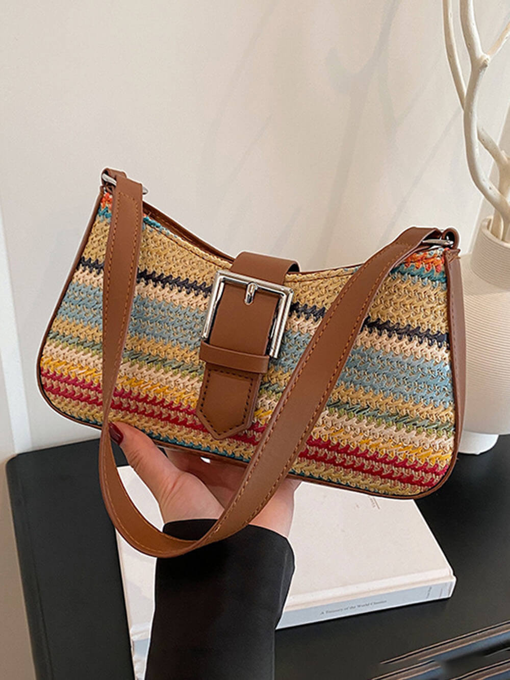 Fashionable Woven Straw Holiday Crossbody Underarm Bag