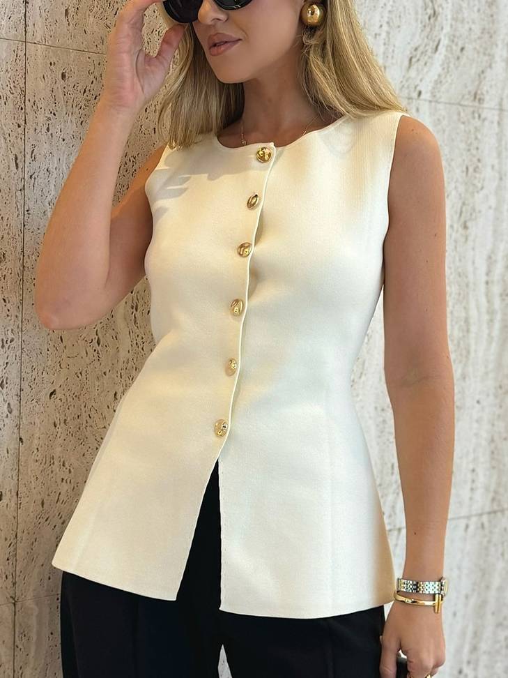 Minimalist  Metal Buckle Knit Vest