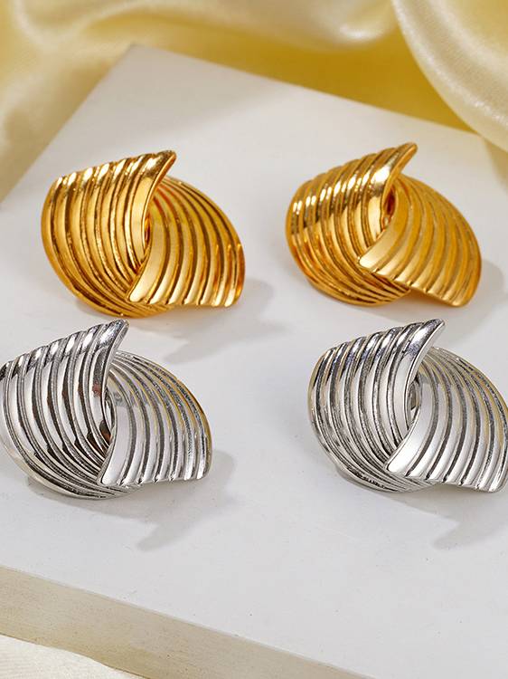 Minimalist Texture Interlaced Earrings