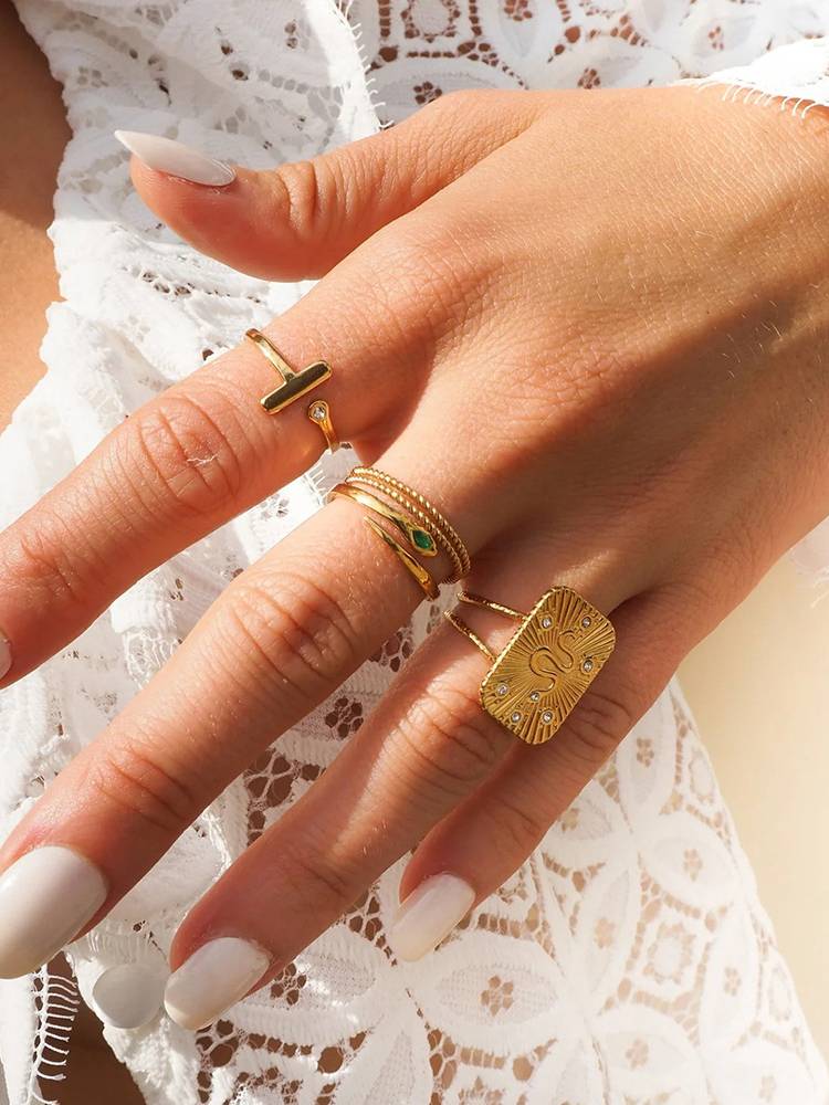 Vintage Light Luxury Ring