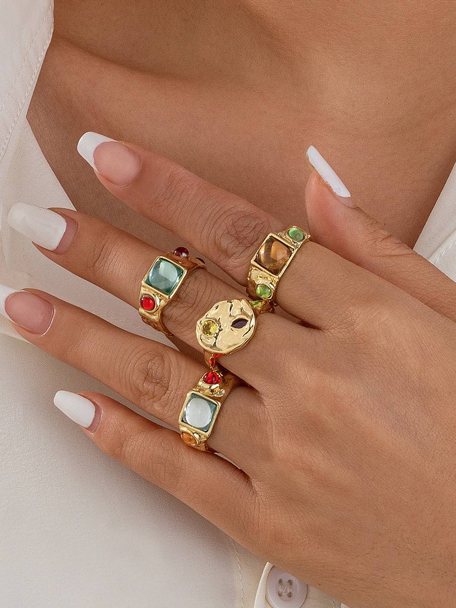 Colored Stone Inlaied Ring Suit