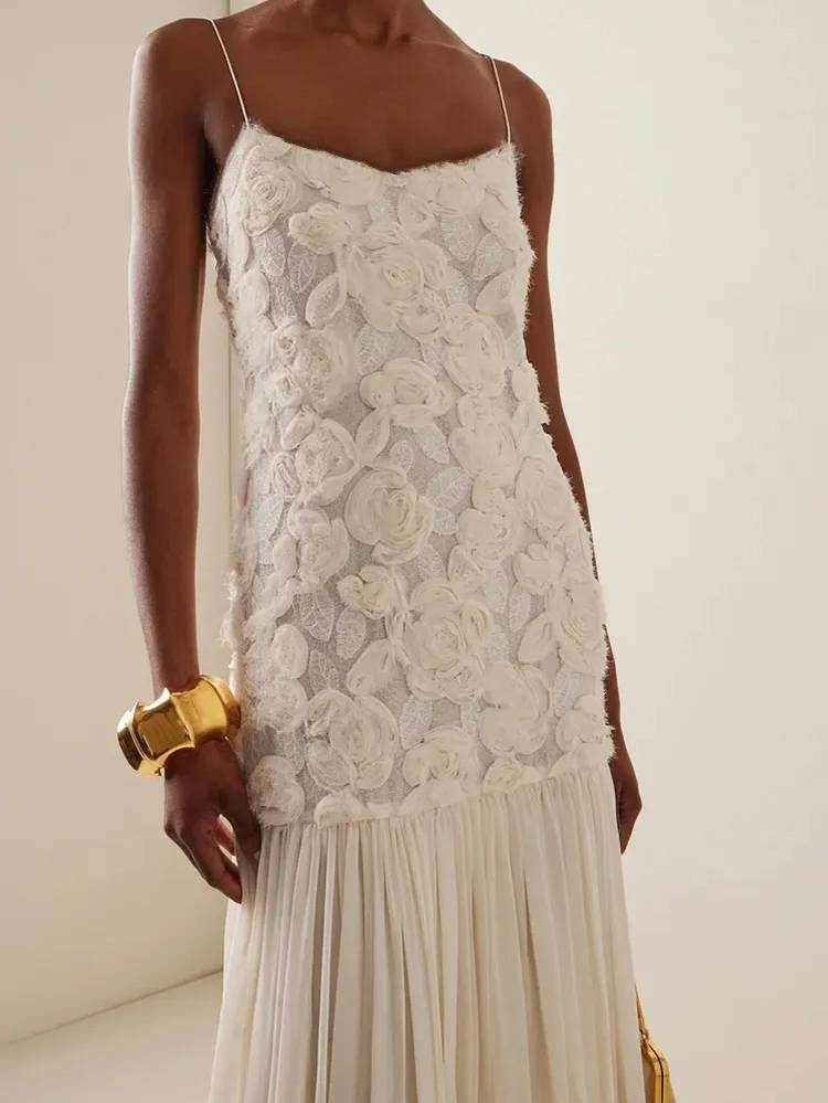 Three-dimensional Flower Splicing Sling Dress