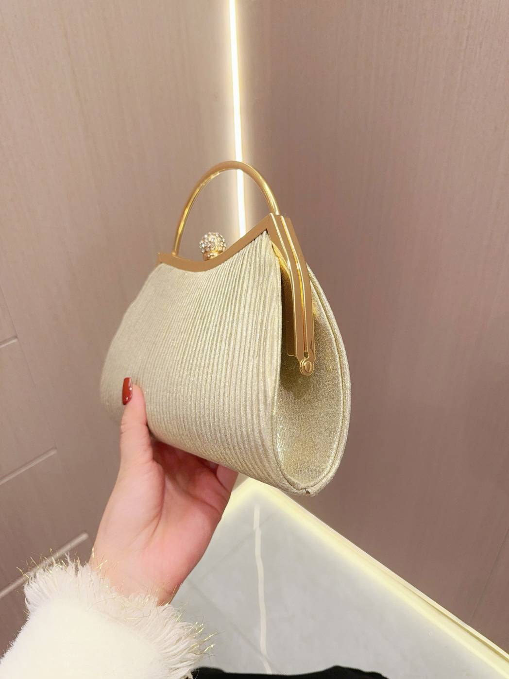 Shiny Handbag Chain Bag