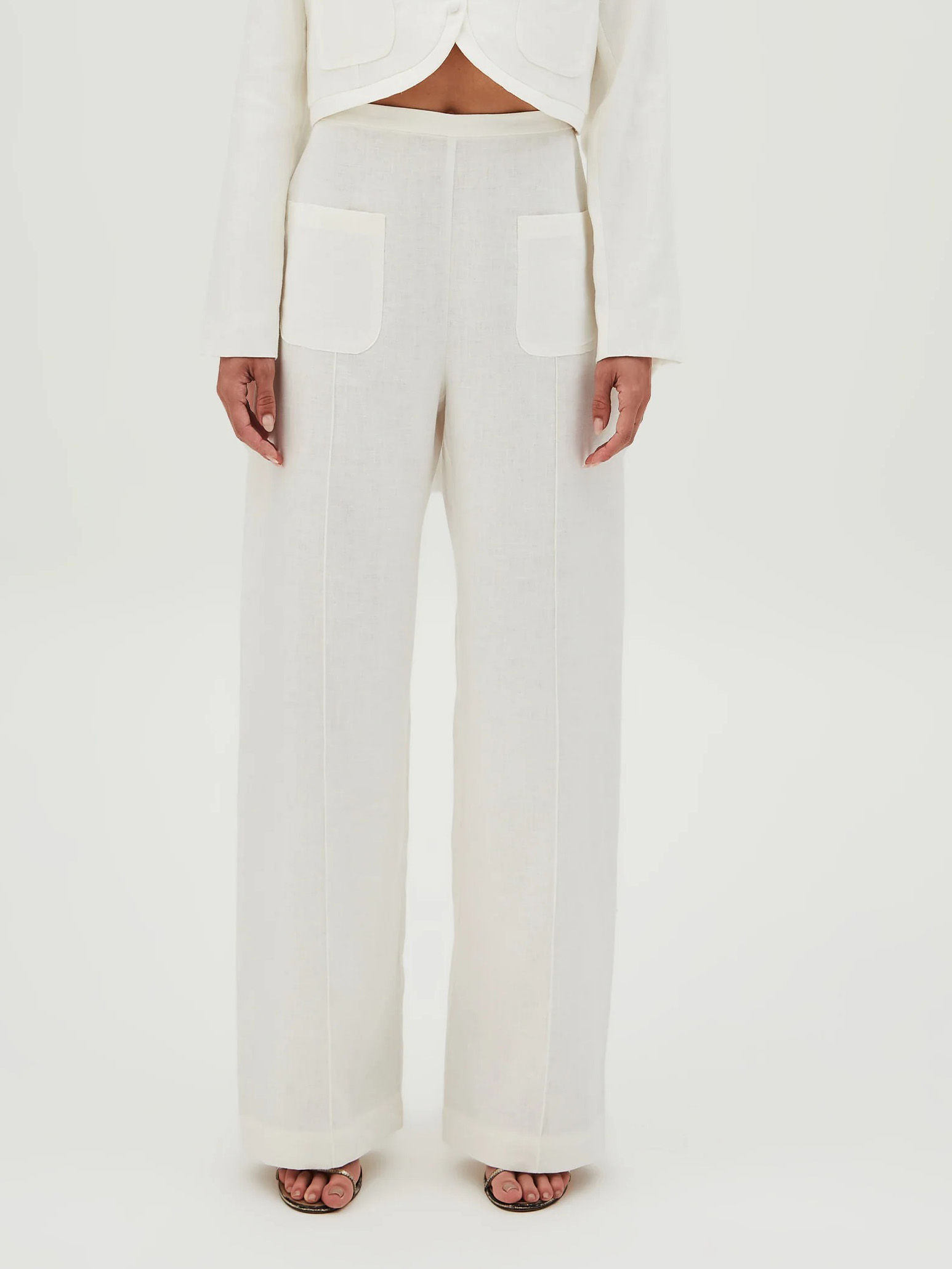 Elegant High-Waisted Wide-Leg Trousers With Patch Pockets