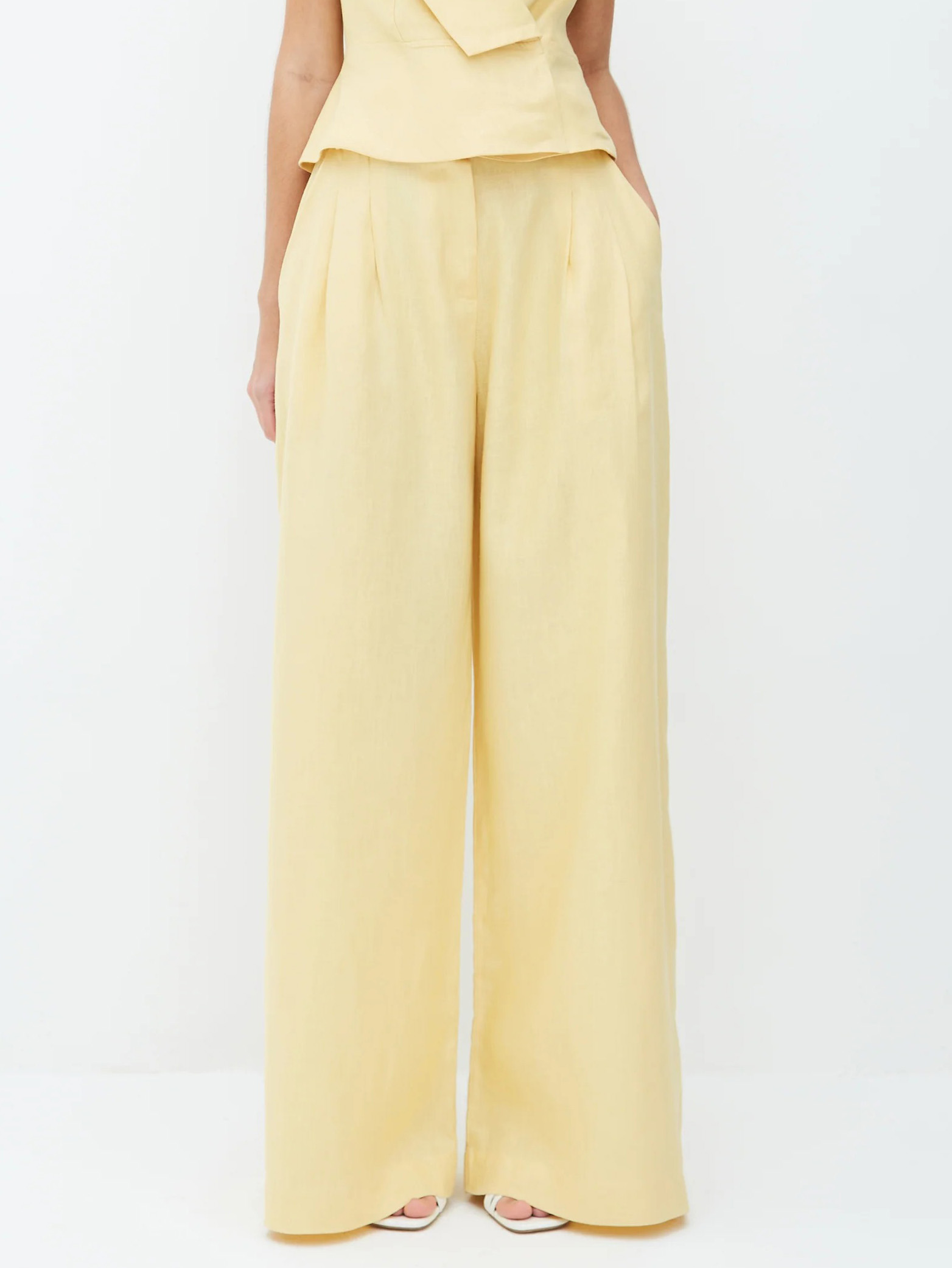 Elegant Pleated Pocket Wide-leg Pants
