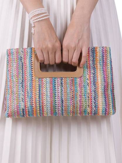 Straw Clutch