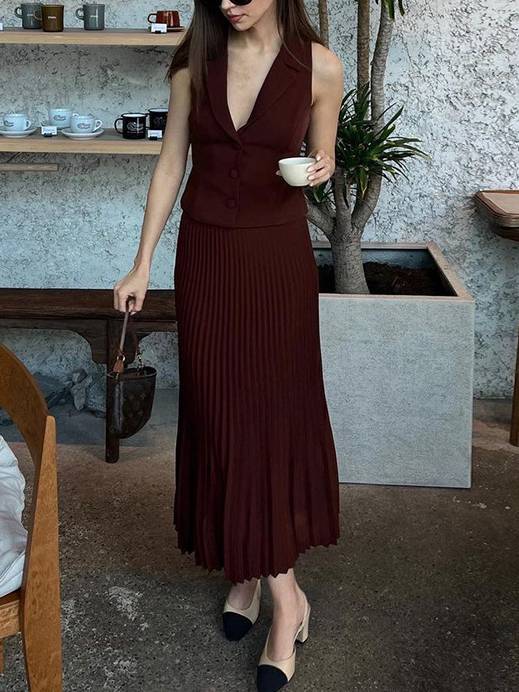 Suit Collar Vest and Midi Pleated Skirt Suit