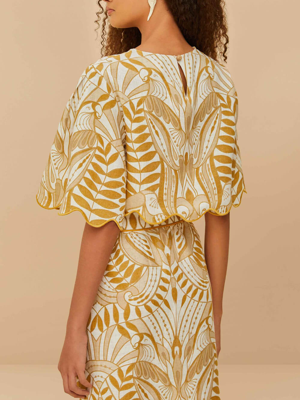 Retro Unique Print Wave Trim Bell Sleeve Linen Blend Top