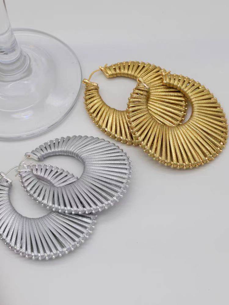 Minimalist Fan-shaped Earrings