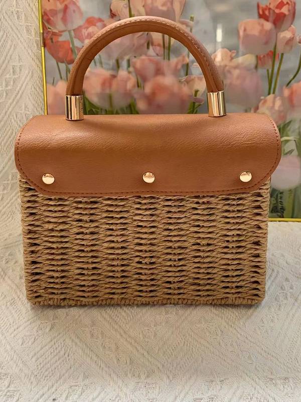Handheld Crossbody Straw Bag