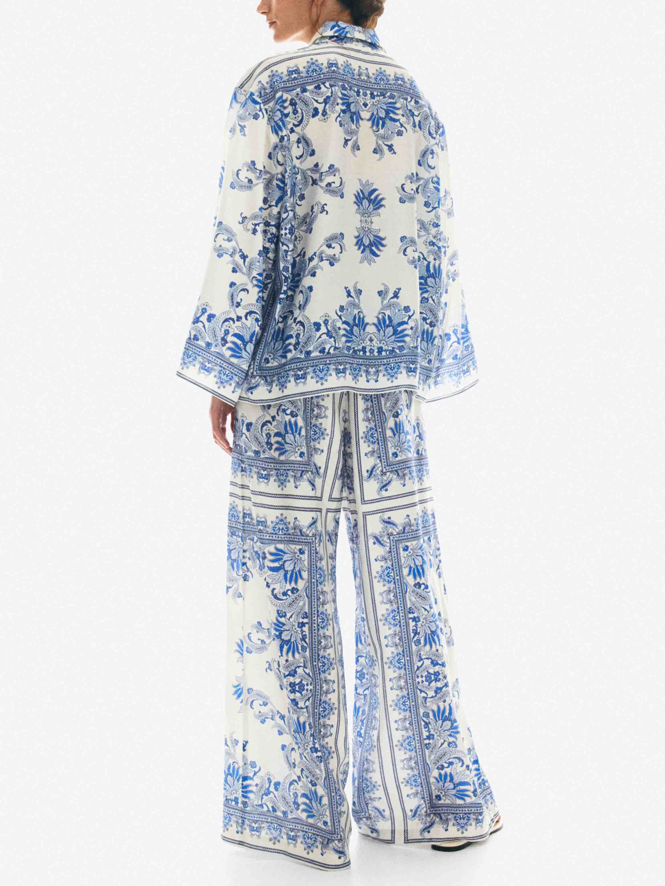 Elegant Porcelain Print Wide-Leg Pants