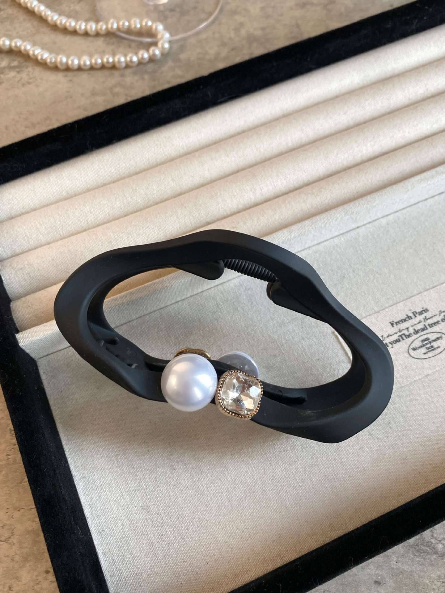 Minimalist Grab Hairpin