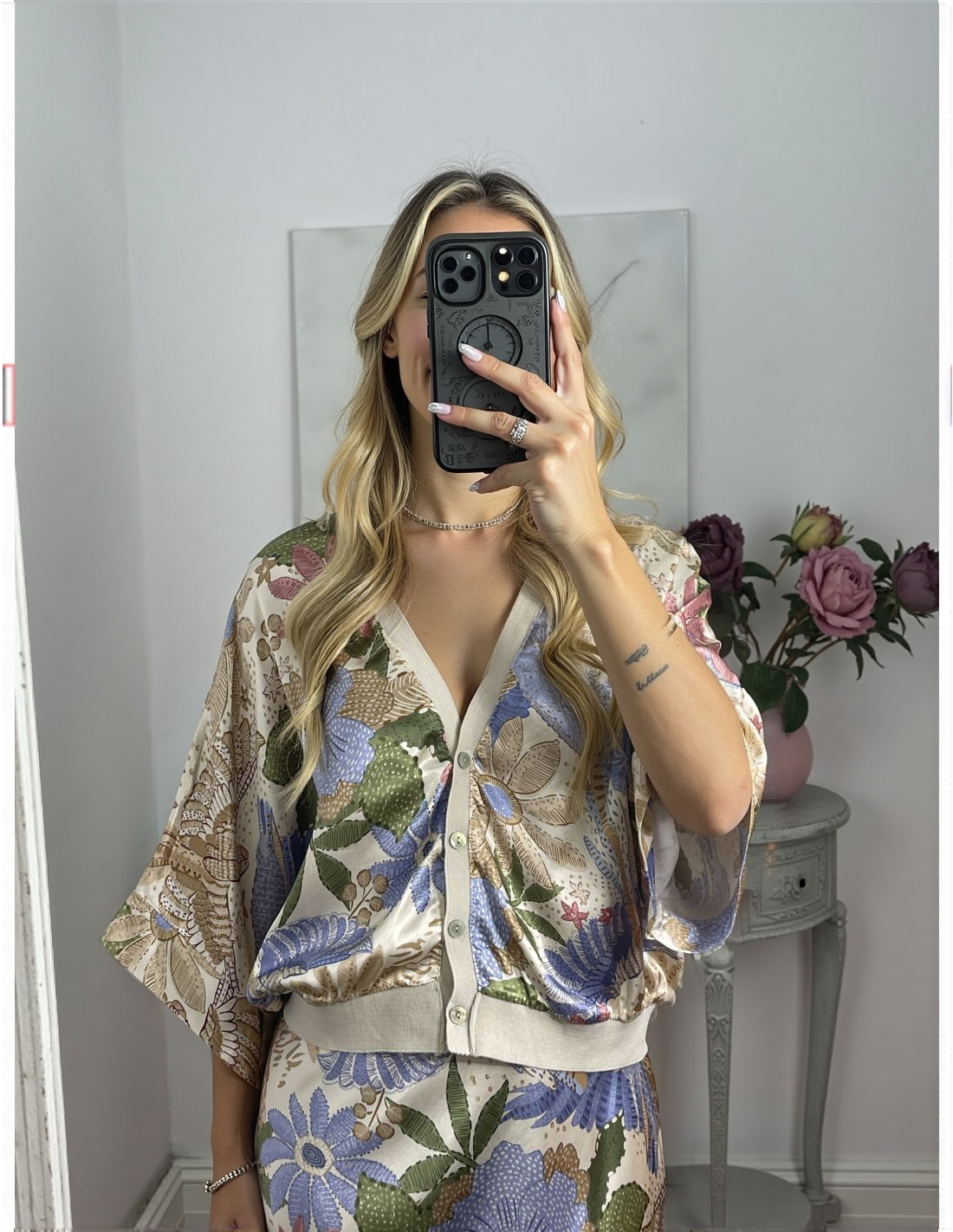 Exquisite Satin Floral Print Off-shoulder Shirt
