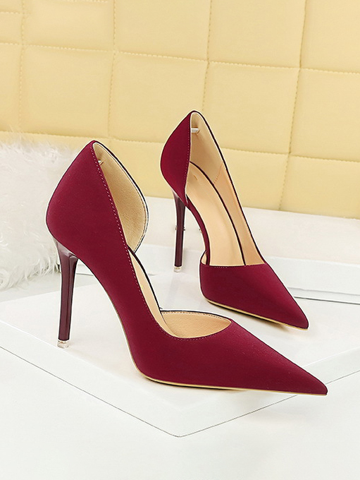 Retro Side Hollow Pointed High Heels