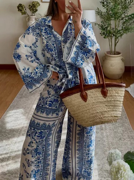 Elegant Porcelain Print Wide-Leg Pants