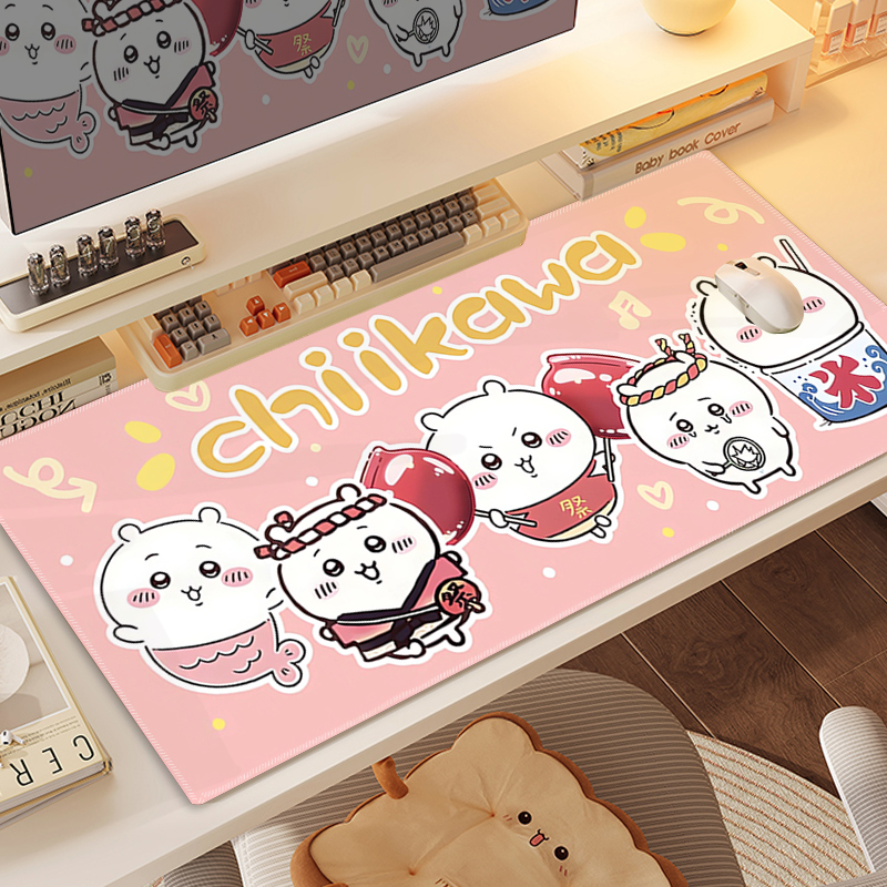 Chiikawa 主題桌墊 布質滑鼠墊