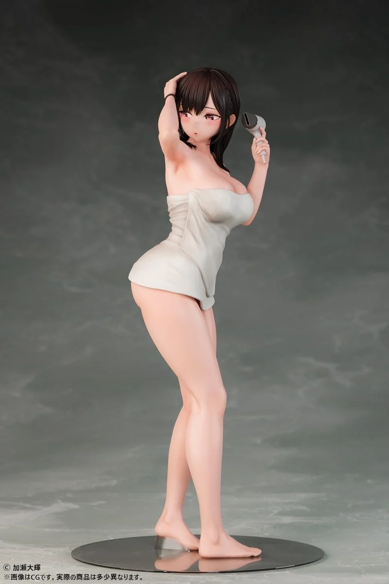 Insight 肉感少女 吹頭髮的JK