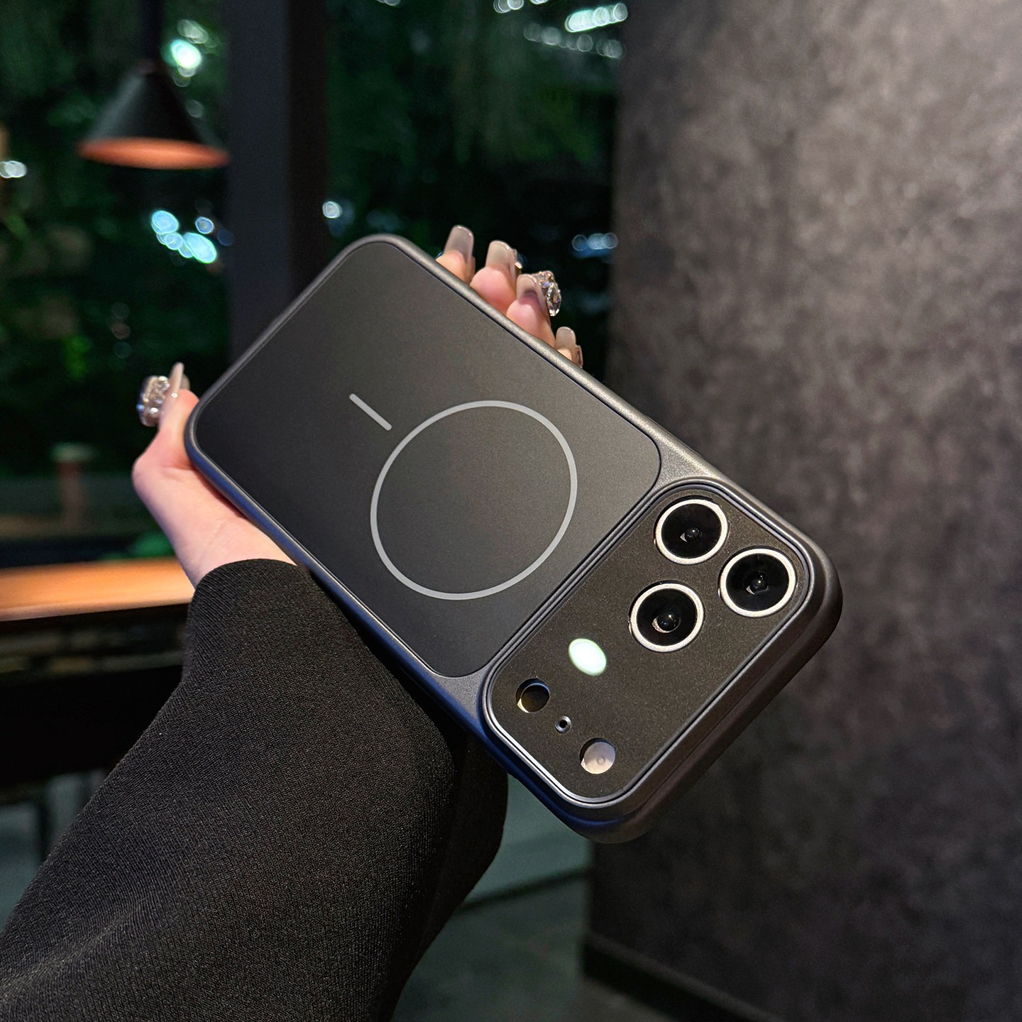 IPhone系列 高级感磨砂玻璃全包Magsafe磁吸手機殼